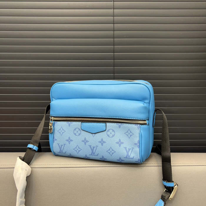 Split Leather  bag ,3A , size 25x18cm ,no box,  B68-6062-6064