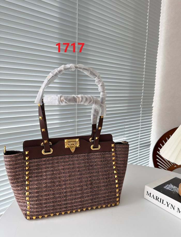 Straw and split leather bag ,4A,size 29x22cm, no box, B88-1714-1717