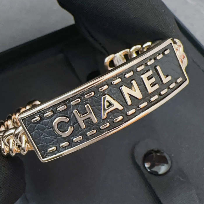 Bracelet bangle jewelry ,with box,  J25-1719