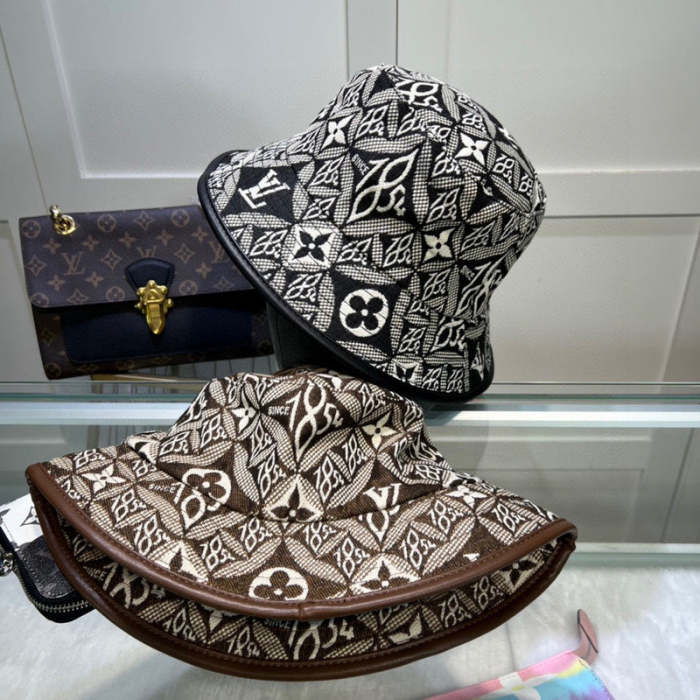 men women hat ,no box. HX25-384-385