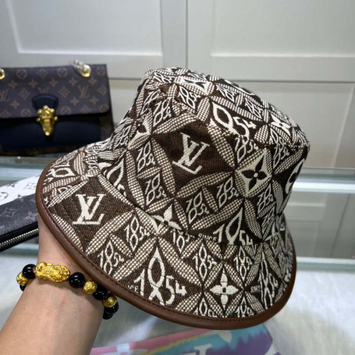 men women hat ,no box. HX25-384-385