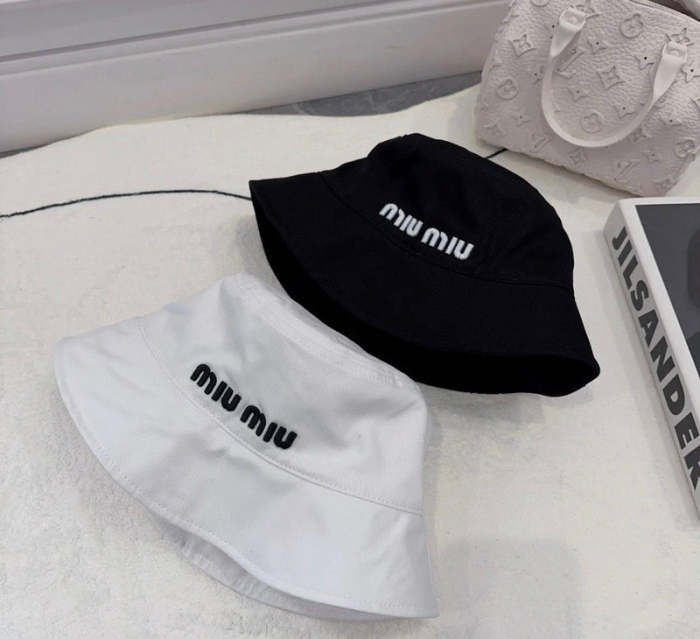 men women hat ,no box. HX25-462-463