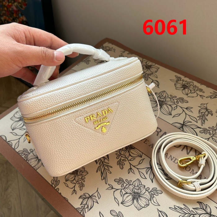 Split Leather  bag ,3A , size 19x12cm ,no box,  B68-6060-6061