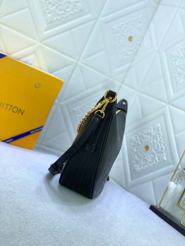 Leather bag ,5A ,no box,size 38X26X10cm,B110-166