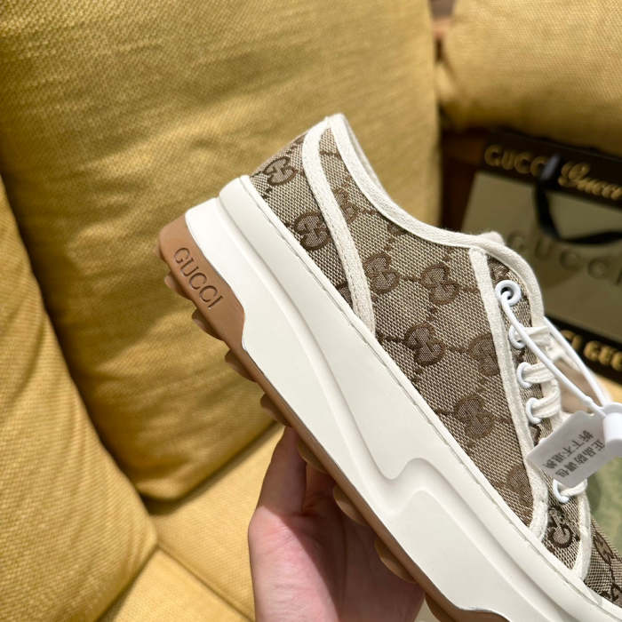 Women Platform canvas  shoes, size 35-40, SS70-1744