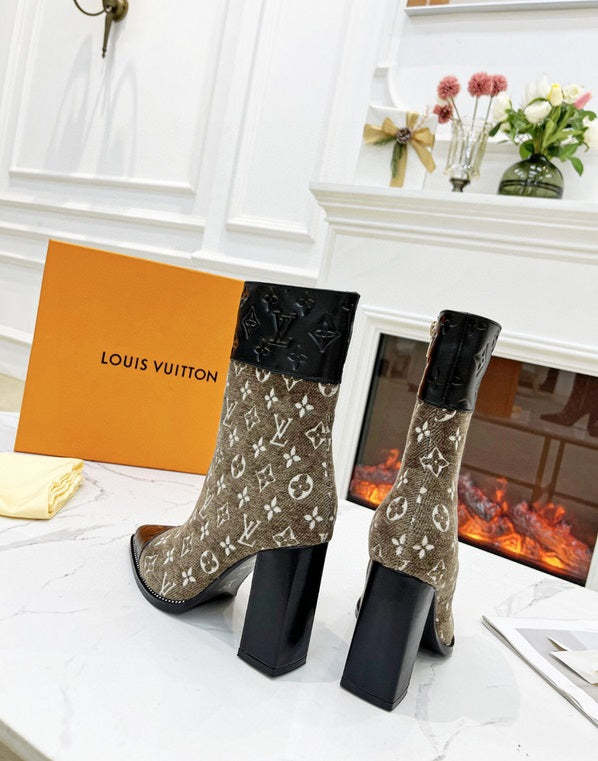 Top Quality Women's boot shoes,size 35-42,SS120-153-155