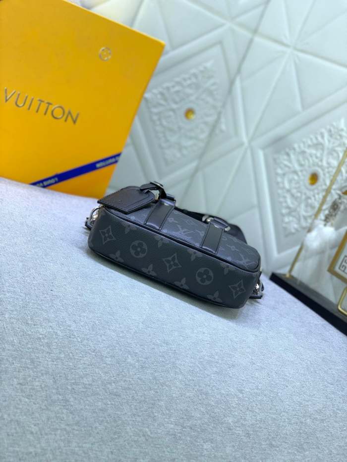 Leather bag ,5A ,no box,size 20x13x5.5cm,B110-168