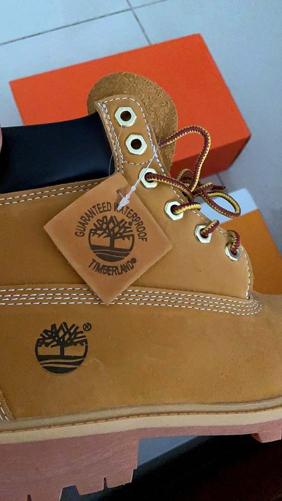 Waterproof ankle boots for men and women. run one size big If you normally wear a size 40, choose a size 39 for this pair. size 35-45，SS80-449-450