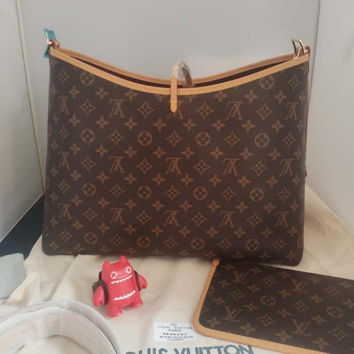 Leather  bag ,5A ,no box,39*30*15cm,  B130-55