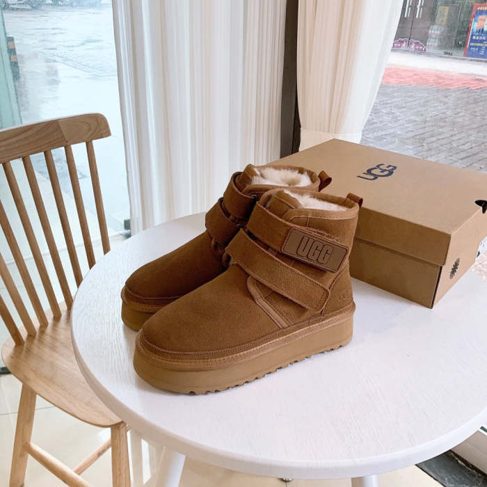 Women flat shoes, size 35-40,with box, SS88-547-548