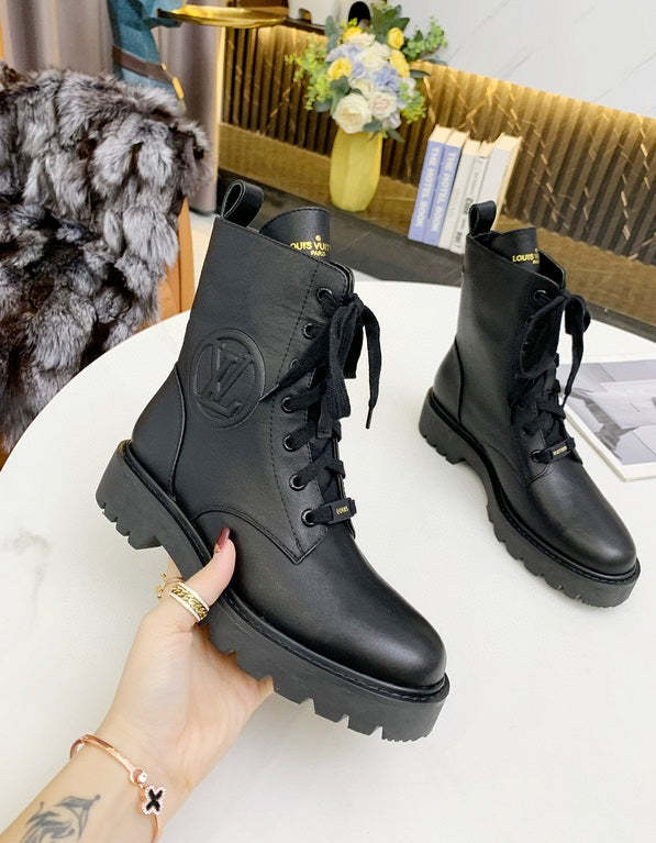 Top Quality Women's boot shoes,size 35-42, SS110-300