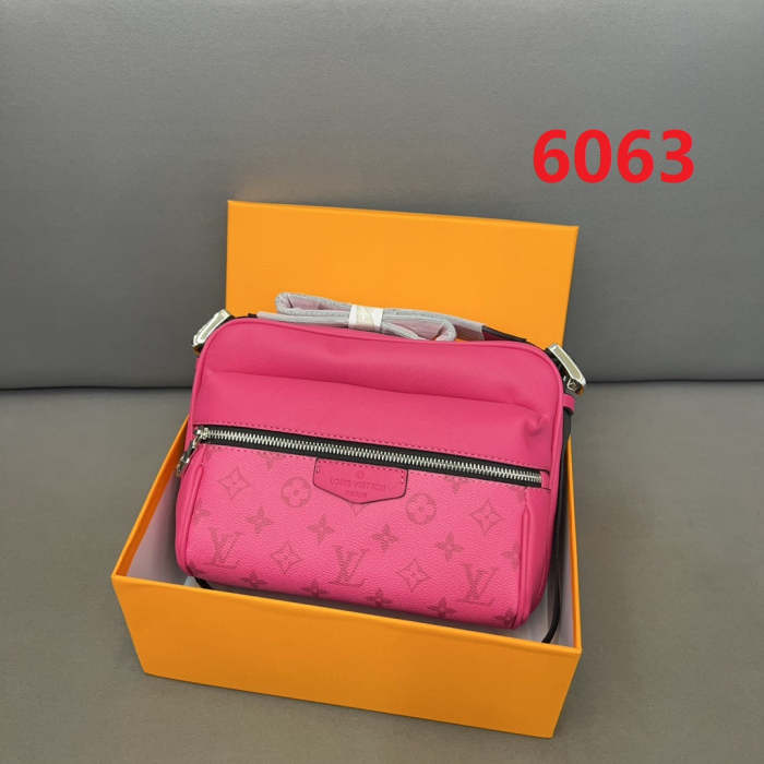 Split Leather  bag ,3A , size 25x18cm ,no box,  B68-6062-6064