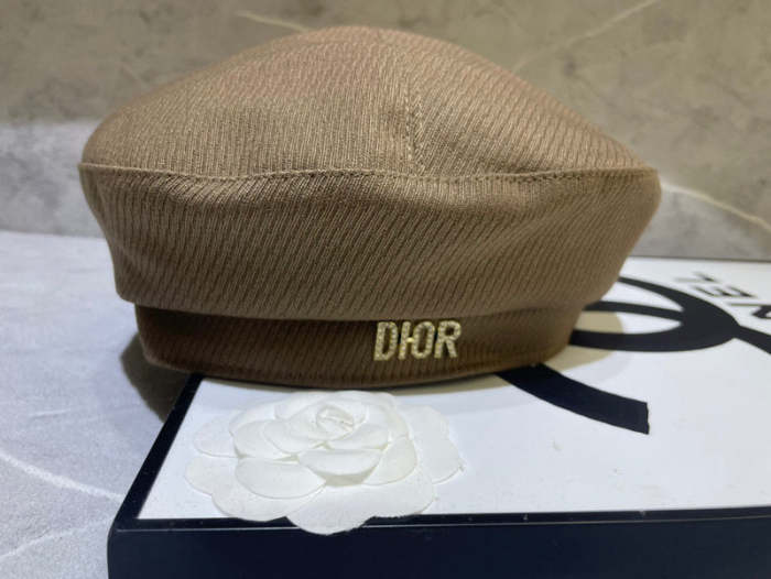 Fashion hat for women ,no box. HX25-579-582