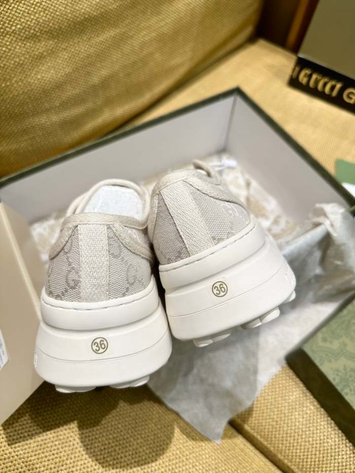 Women Platform canvas  shoes, size 35-40, SS70-1745