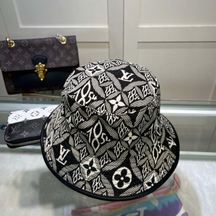 men women hat ,no box. HX25-384-385