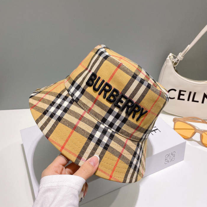 men women hat ,no box. HX25-442-443