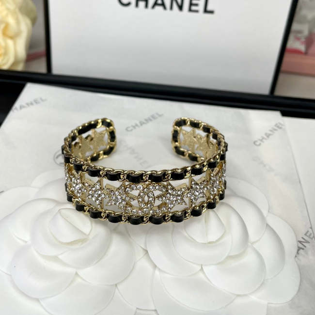 Bracelet bangle cuff jewelry ,with box, J30-179