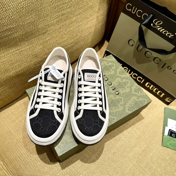 Women Platform canvas  shoes, size 35-40, SS70-1746