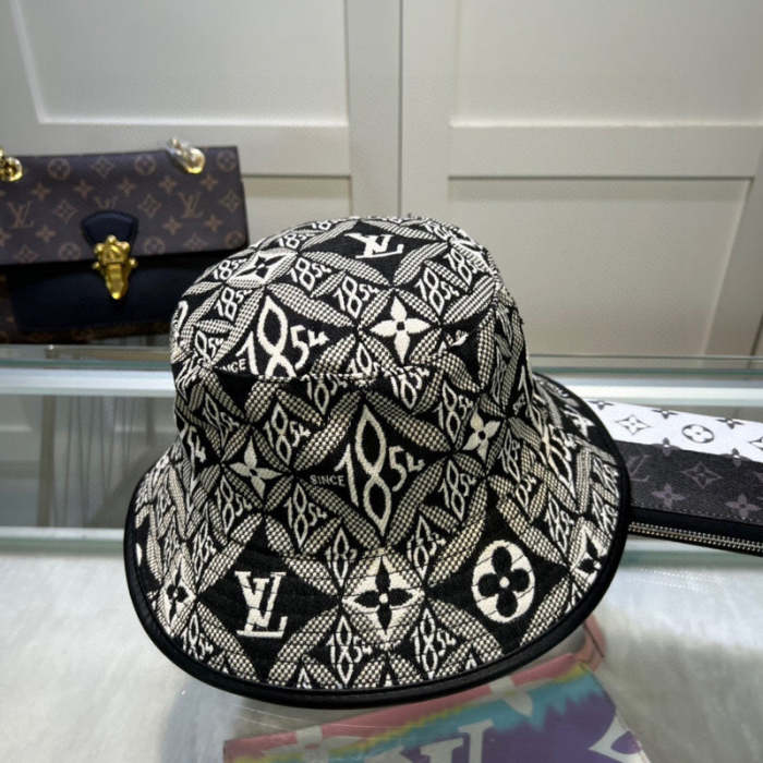 men women hat ,no box. HX25-384-385