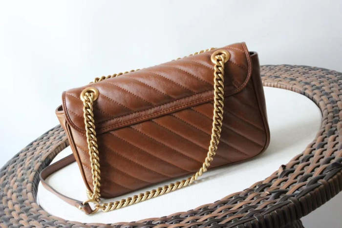 Leather bag ,AAAAA ,. size 26x15x7cm,no box, B110-110