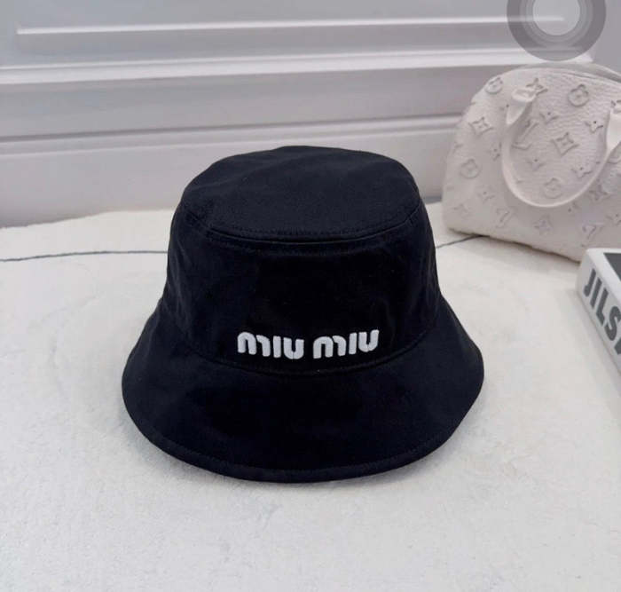 men women hat ,no box. HX25-462-463