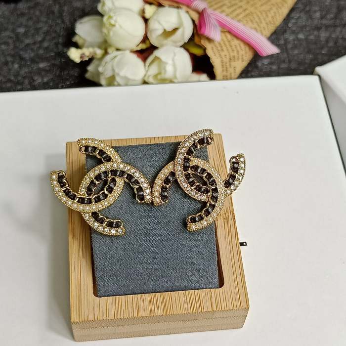 Earring  jewelry , with box,  J25-1571