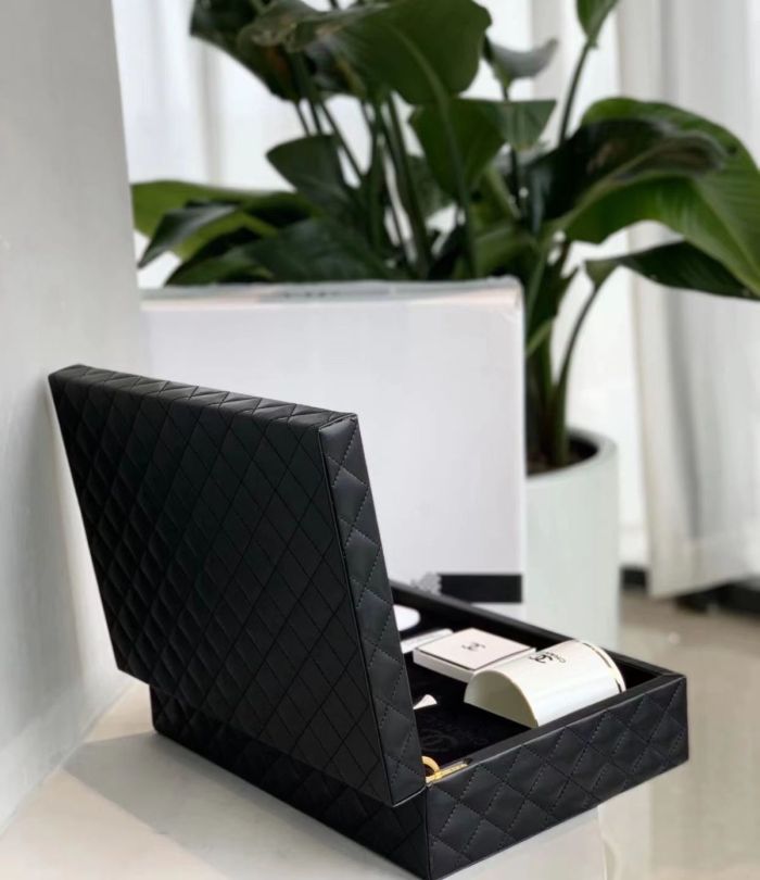 Electric toothbrush Makeup Mirror Toiletries Set, with the leather box ,HSE150-4