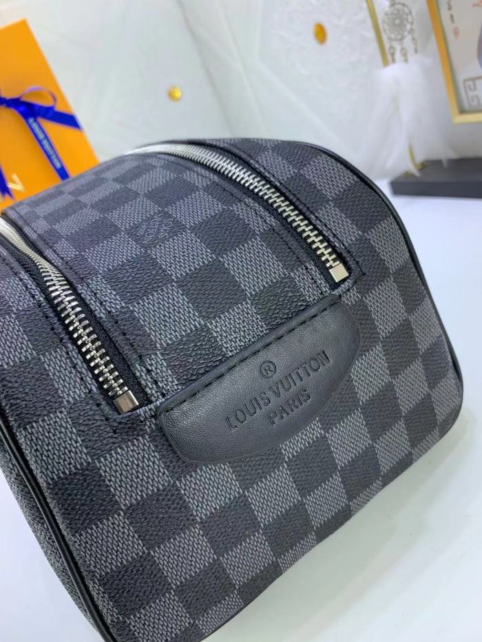 Leather bag, 5A, size 28X16X13cm, no box, B68-6003