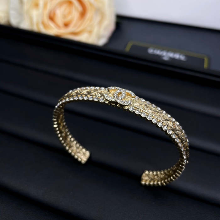 Blacelet bangle  jewelry ,with box,  J25-1598