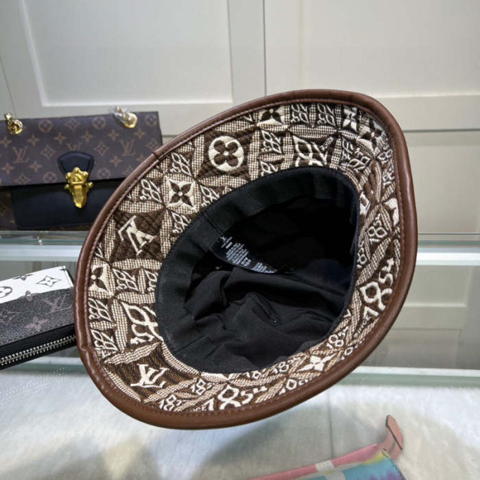 men women hat ,no box. HX25-384-385