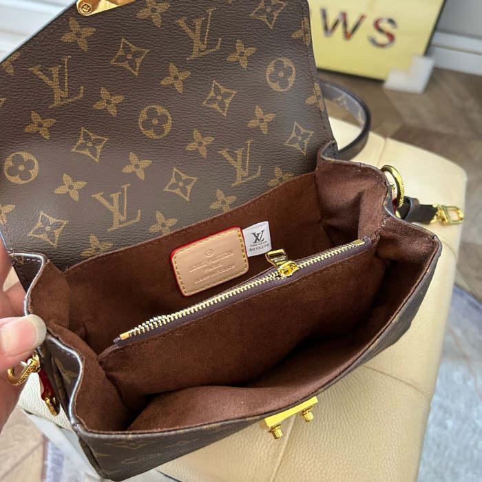 Split leather bag , 3A, size 21x12cm, no box, B68-5951