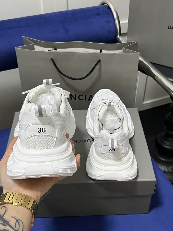 Men women sneakers shoes, size 35-44, SS110-365-370