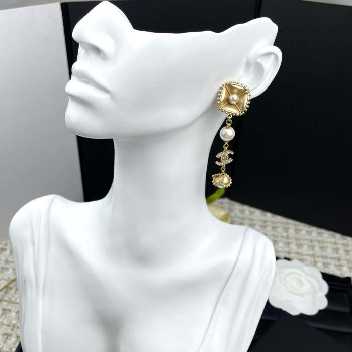 Earring  jewelry ,with box,  J25-1697