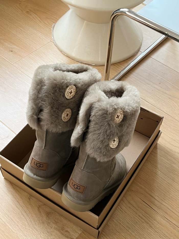 women flat boots shoes, size 35-40,with box, SS120-166-167