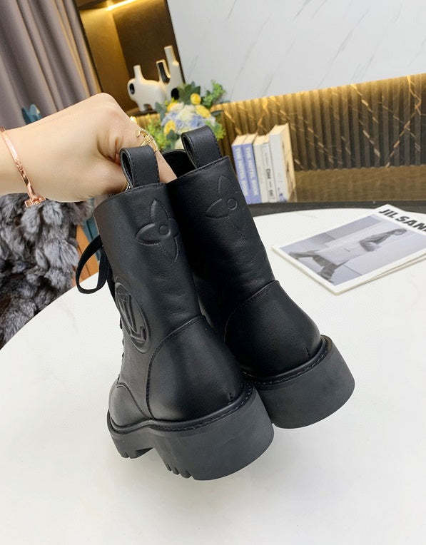 Top Quality Women's boot shoes,size 35-42, SS110-300