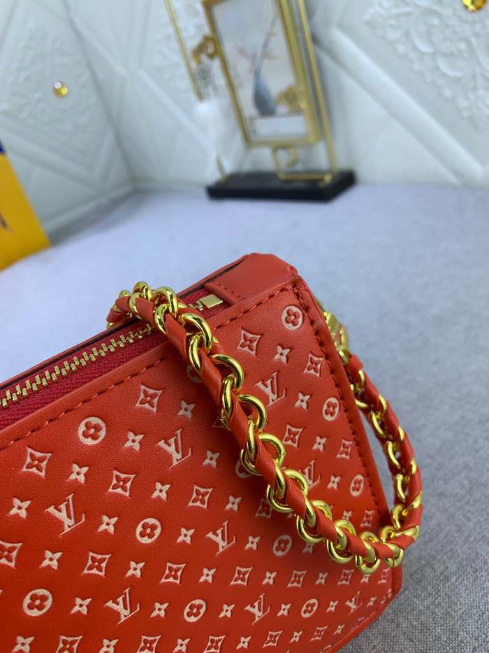 Split Leather  bag ,5A , size 21.5x12.5x5cm ,no box,  B110-133