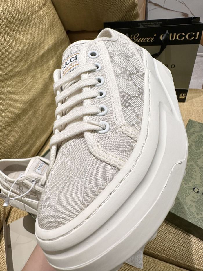 Women Platform canvas  shoes, size 35-40, SS70-1745