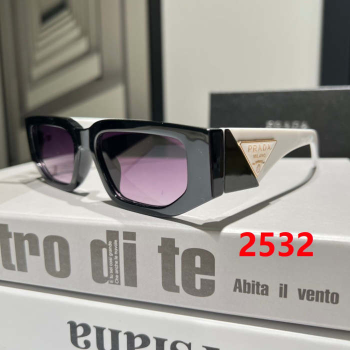 Blue light blocking sunglasses with the box and case ,G25-2531-2536