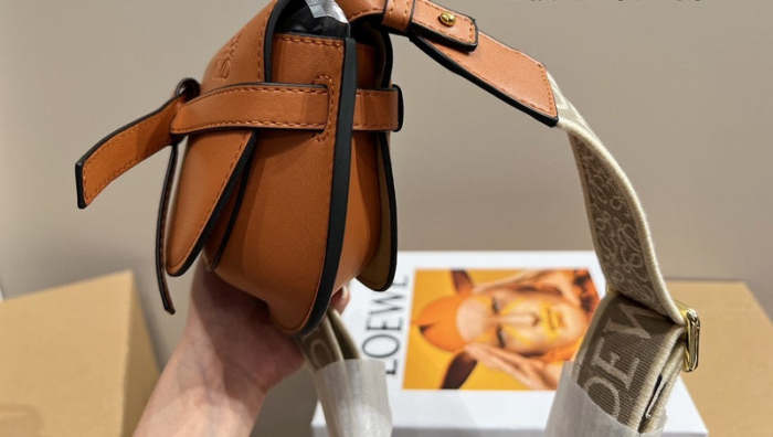 Split leather  bag ,4A,size 16x14cm, no box, B75-2916-2921