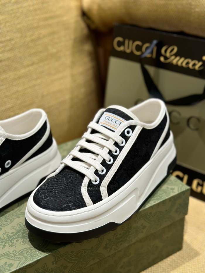 Women Platform canvas  shoes, size 35-40, SS70-1746