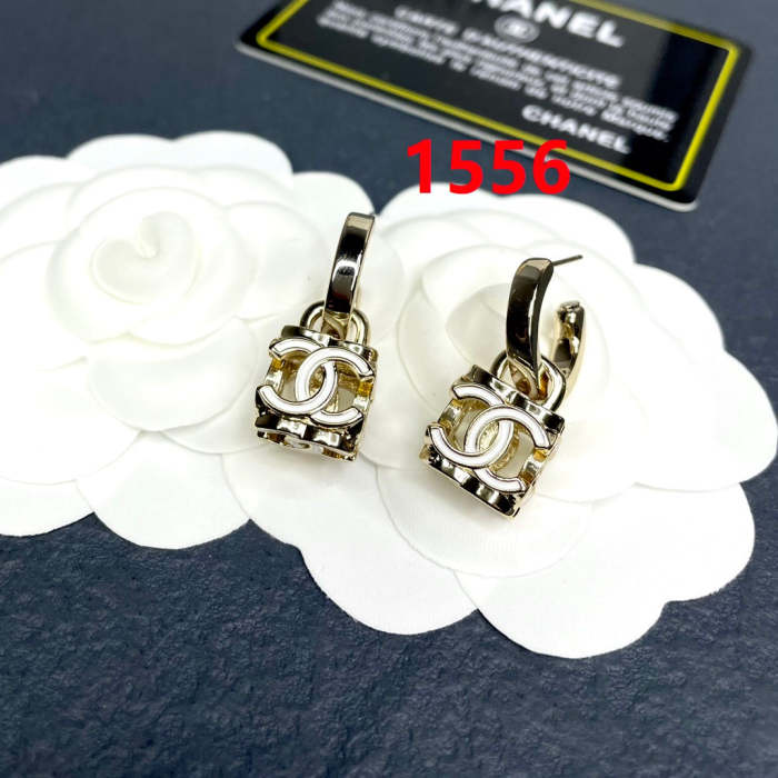 Earring  jewelry , with box,  J25-1556