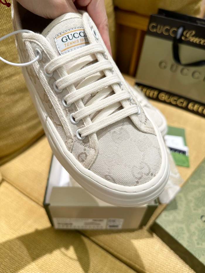 Women Platform canvas  shoes, size 35-40, SS70-1745