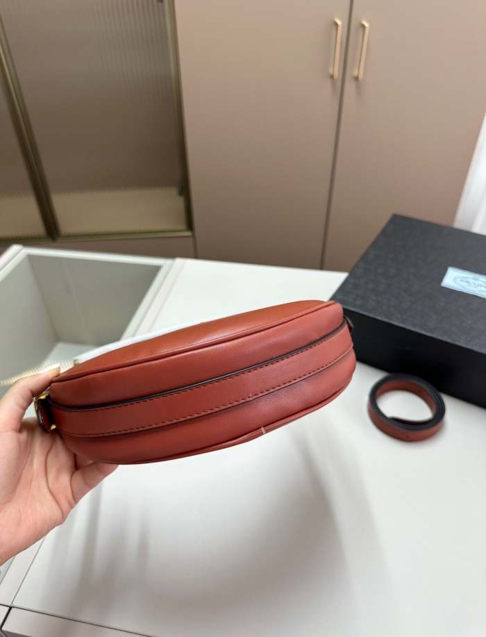 Split Leather  bag ,3A , size 20*7*12cm ,no box,  B68-6019-6021