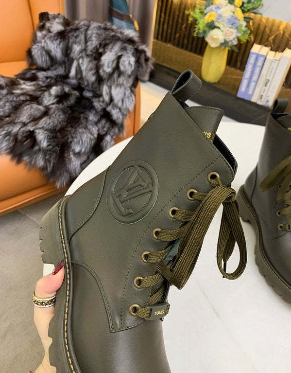 Top Quality Women's boot shoes,size 35-42, SS110-302