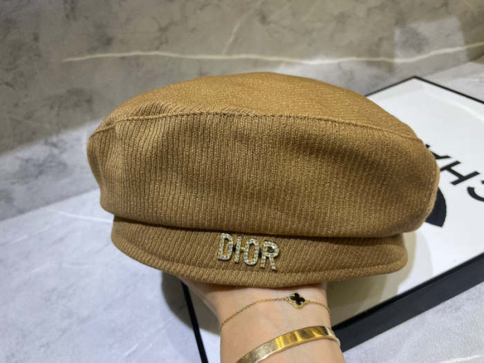 Fashion hat for women ,no box. HX25-579-582