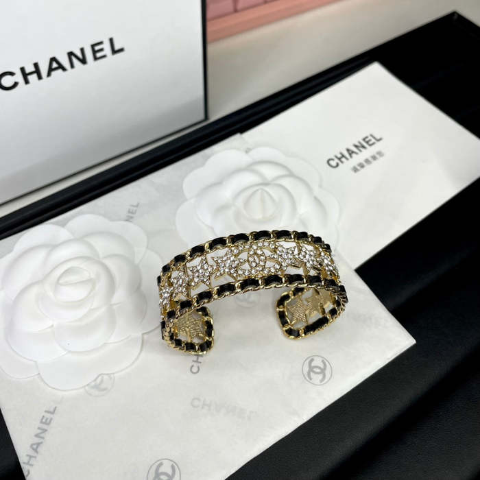 Bracelet bangle cuff jewelry ,with box,  J30-179