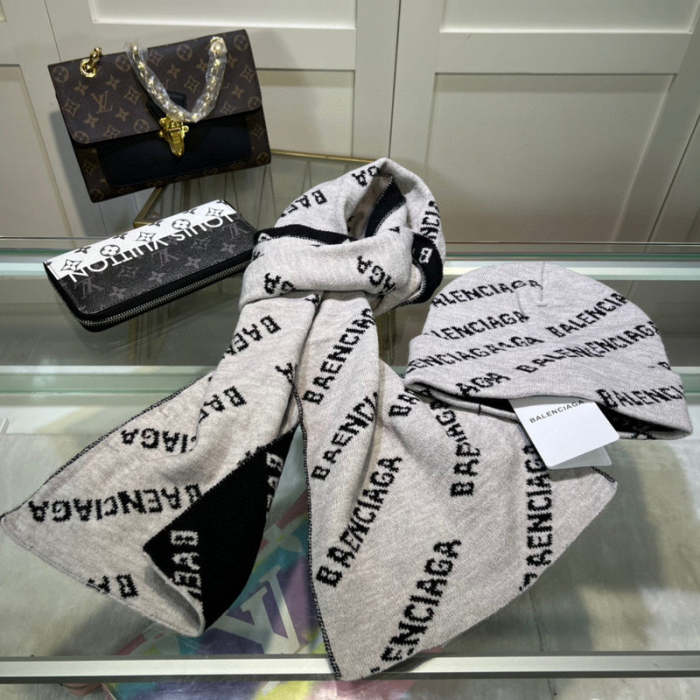 cashmere cotton scarf and hat ,no box. HX68-5-10