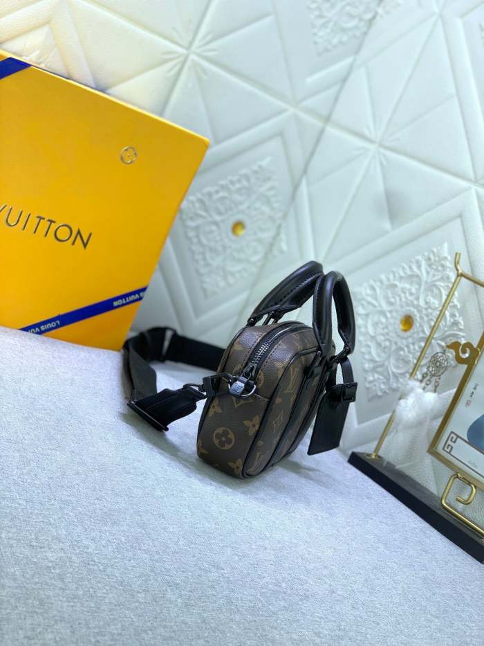 Leather bag ,5A ,no box,size 20x13x5.5cm,B110-169