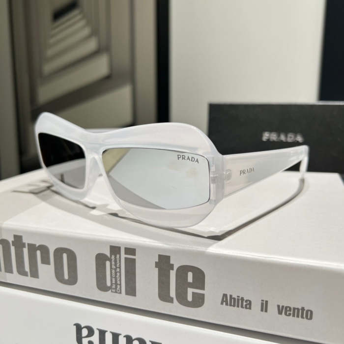 Blue light blocking sunglasses with the box and case ,G25-2526-2530