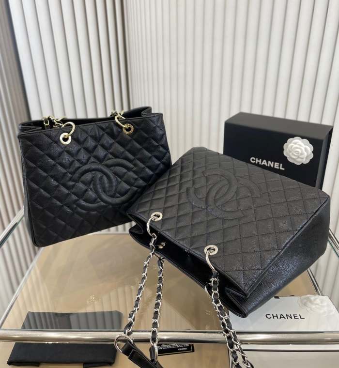 Split leather bag , AAA, no box , size 34X26cm, B75-2529